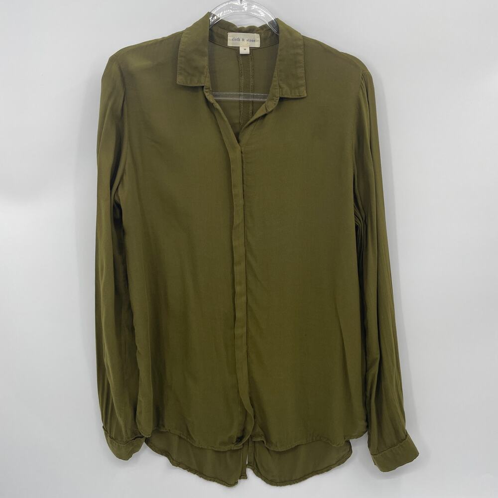CLOTH & STONE Anthro Shirt Green Button Down Size M Long Sleeve Split Long Hem